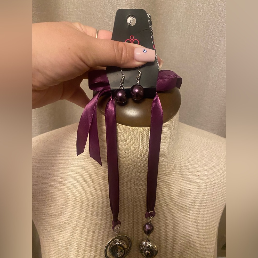 Paparazzi Elegant Purple and Silver Ribbon Necklace with Beaded Earrings!! - Picture 2 of 4